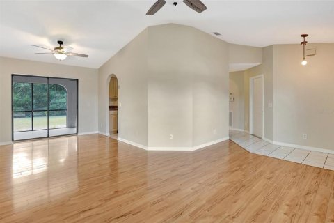House in Punta Gorda, Florida 3 bedrooms, 126.07 sq.m. № 1761228 - photo 7