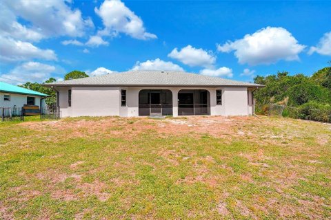 House in Punta Gorda, Florida 3 bedrooms, 126.07 sq.m. № 1761228 - photo 28
