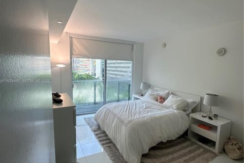 Condominio en alquiler en Miami, Florida, 1 dormitorio, 71.44 m2 № 1982755 - foto 9
