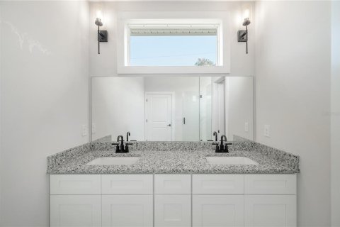 House in Holiday, Florida 3 bedrooms, 208.47 sq.m. № 1536094 - photo 21