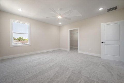 House in Holiday, Florida 3 bedrooms, 208.47 sq.m. № 1536094 - photo 16