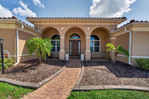 Casa en venta en Wimauma, Florida, 5 dormitorios, 349.59 m2 № 2226034 - foto 3