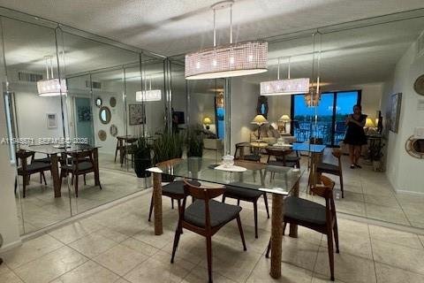 Снять в аренду кондоминиум в Холливуд, Флорида 1 спальня, 79.71м2, № 2004593 - фото 12