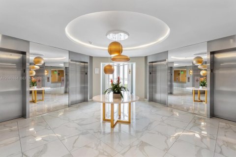 Copropriété à vendre à Bal Harbour, Floride: 44.87 m2 № 2368017 - photo 10