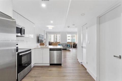 Copropriété à vendre à Bal Harbour, Floride: 44.87 m2 № 2368017 - photo 12