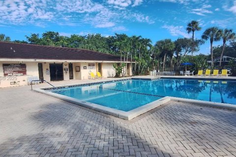 Condo in Lauderhill, Florida, 2 bedrooms № 1973866 - photo 8