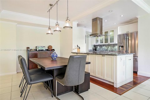 Купить кондоминиум в Майами-Шорс, Флорида 2 спальни, 111.48м2, № 1957381 - фото 7