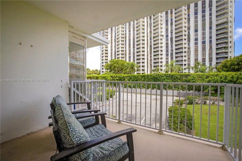 Купить кондоминиум в Майами-Шорс, Флорида 2 спальни, 111.48м2, № 1957381 - фото 26