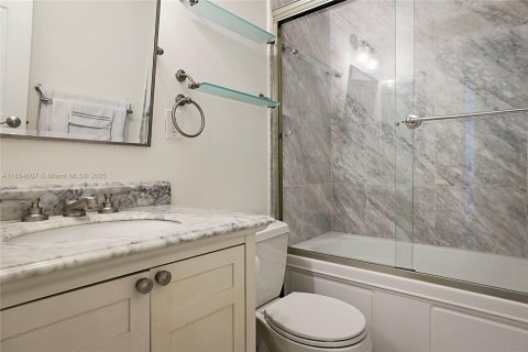 Купить кондоминиум в Майами-Шорс, Флорида 2 спальни, 111.48м2, № 1957381 - фото 19