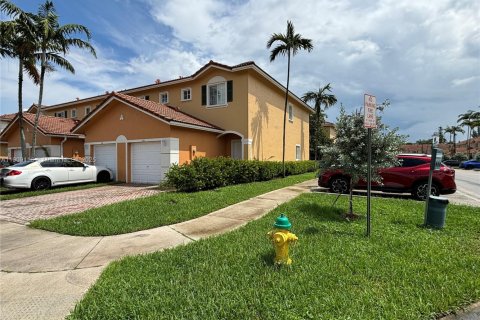 Townhouse in Margate, Florida 3 bedrooms, 125.98 sq.m. № 1968700 - photo 5