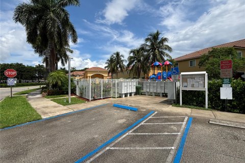 Adosado en alquiler en Margate, Florida, 3 dormitorios, 125.98 m2 № 1968700 - foto 18