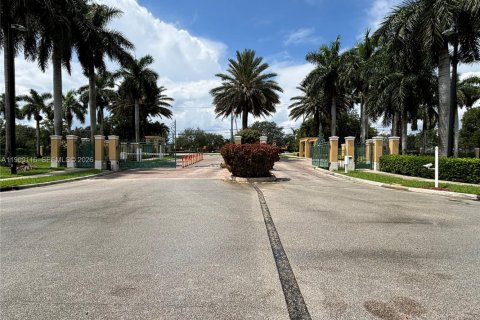 Adosado en alquiler en Margate, Florida, 3 dormitorios, 125.98 m2 № 1968700 - foto 17