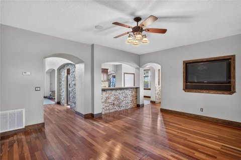 Casa en venta en Yalaha, Florida, 5 dormitorios, 334.45 m2 № 2284032 - foto 25