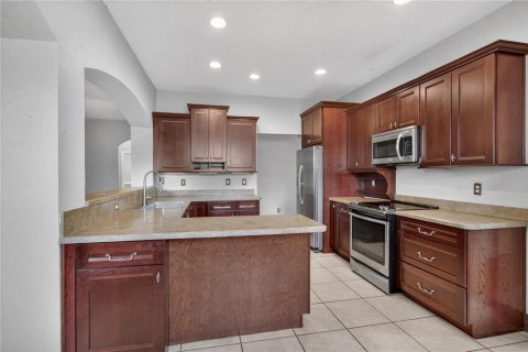 Casa en venta en Yalaha, Florida, 5 dormitorios, 334.45 m2 № 2284032 - foto 18