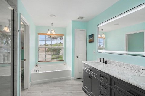 Villa ou maison à vendre à Fort Myers, Floride: 3 chambres, 234.58 m2 № 2157732 - photo 19