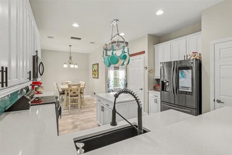 Villa ou maison à vendre à Fort Myers, Floride: 3 chambres, 234.58 m2 № 2157732 - photo 13