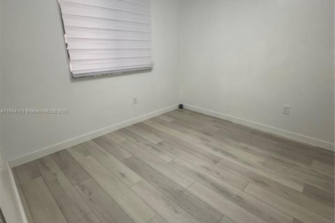 Copropriété à louer à Miami, Floride: 2 chambres, 59.46 m2 № 1945884 - photo 9