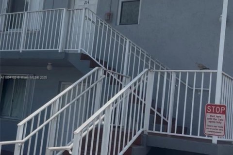 Copropriété à louer à Miami, Floride: 2 chambres, 59.46 m2 № 1945884 - photo 18