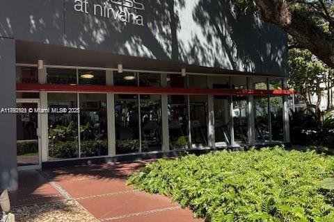 Купить кондоминиум в Майами, Флорида 1 спальня, 72м2, № 1945087 - фото 18