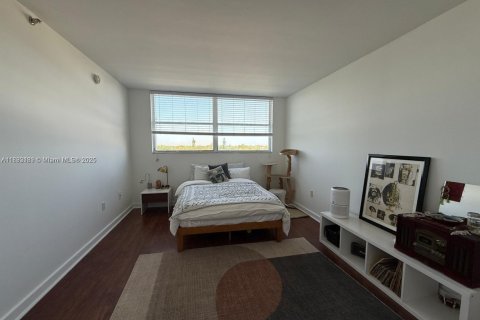 Купить кондоминиум в Майами, Флорида 1 спальня, 72м2, № 1945087 - фото 3