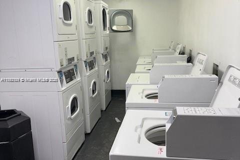 Купить кондоминиум в Майами, Флорида 1 спальня, 72м2, № 1945087 - фото 26