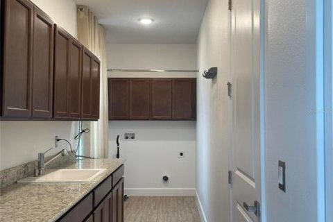 Casa en venta en Deer Island, Florida, 5 dormitorios, 364.64 m2 № 2237332 - foto 4