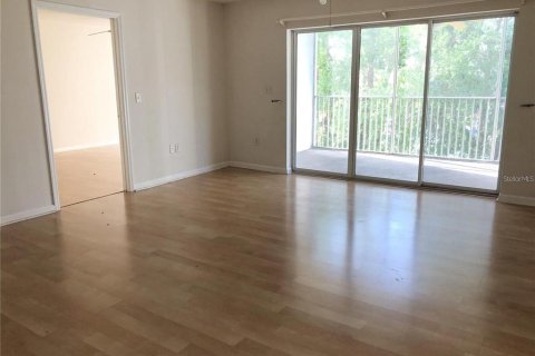 Condominio en alquiler en Casselberry, Florida, 3 dormitorios, 150.04 m2 № 1766089 - foto 4