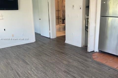 Купить кондоминиум в Майами-Бич, Флорида 1 спальня, 47.75м2, № 1967749 - фото 10