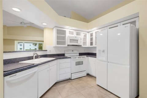 House in Bradenton, Florida 2 bedrooms, 126.35 sq.m. № 2267142 - photo 27