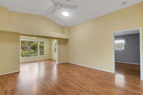 House in Bradenton, Florida 2 bedrooms, 126.35 sq.m. № 2267142 - photo 5