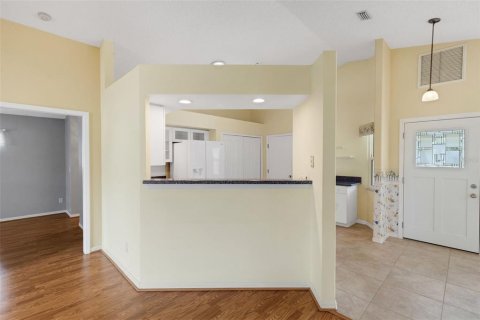 House in Bradenton, Florida 2 bedrooms, 126.35 sq.m. № 2267142 - photo 8