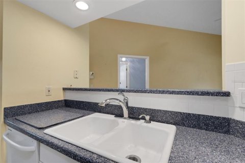 House in Bradenton, Florida 2 bedrooms, 126.35 sq.m. № 2267142 - photo 30