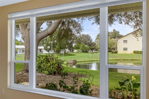 House in Bradenton, Florida 2 bedrooms, 126.35 sq.m. № 2267142 - photo 14
