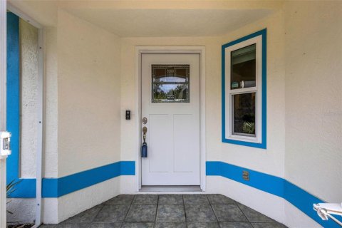 House in Bradenton, Florida 2 bedrooms, 126.35 sq.m. № 2267142 - photo 3