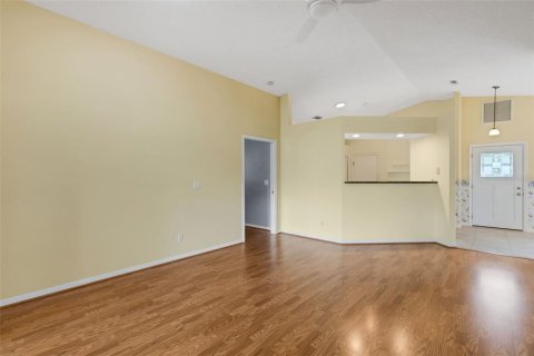 House in Bradenton, Florida 2 bedrooms, 126.35 sq.m. № 2267142 - photo 9
