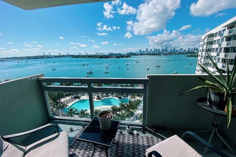 Снять в аренду кондоминиум в Майами-Бич, Флорида 2 спальни, 101.08м2, № 2055917 - фото 2