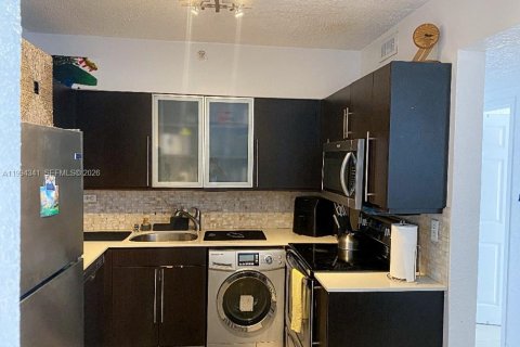 Снять в аренду кондоминиум в Майами-Бич, Флорида 2 спальни, 101.08м2, № 2055917 - фото 5