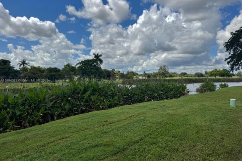 Condo in Davie, Florida, 2 bedrooms № 1930421