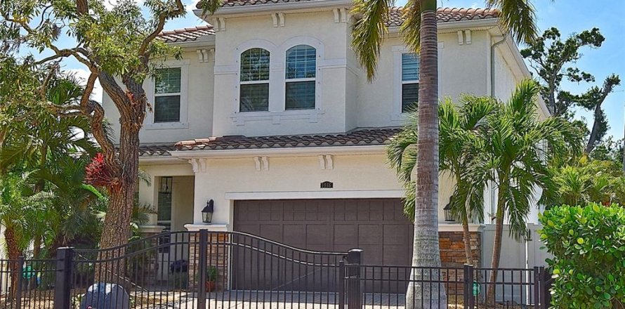 Casa en Sarasota, Florida 5 dormitorios, 308.53 m2 № 1648995