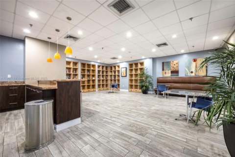 Купить кондоминиум в Майами, Флорида 2 спальни, 83.89м2, № 2053683 - фото 17