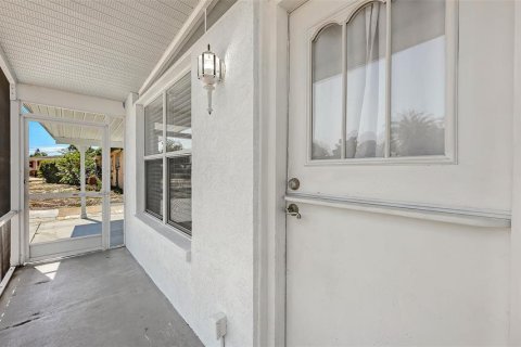 Casa en venta en Bradenton, Florida, 3 dormitorios, 129.13 m2 № 2204054 - foto 4