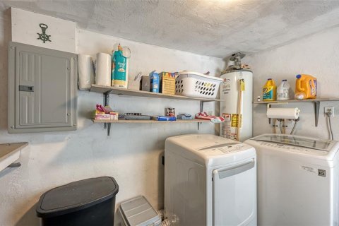 Casa en venta en Bradenton, Florida, 3 dormitorios, 129.13 m2 № 2204054 - foto 27