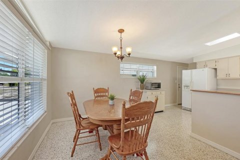 Casa en venta en Bradenton, Florida, 3 dormitorios, 129.13 m2 № 2204054 - foto 11