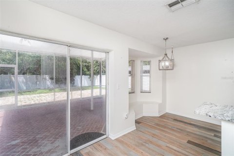 Casa en venta en Fish Hawk, Florida, 4 dormitorios, 125.88 m2 № 1919543 - foto 12