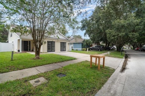 Casa en venta en Fish Hawk, Florida, 4 dormitorios, 125.88 m2 № 1919543 - foto 3