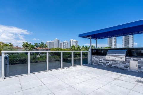 Condominio en venta en Aventura, Florida, 2 dormitorios, 100.24 m2 № 1932766 - foto 17