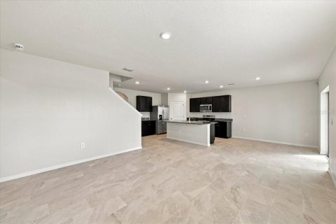 Villa ou maison à louer à Bradenton, Floride: 5 chambres, 248.42 m2 № 2378960 - photo 3