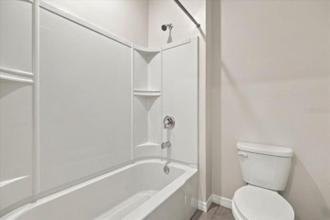 Villa ou maison à louer à Bradenton, Floride: 5 chambres, 248.42 m2 № 2378960 - photo 22