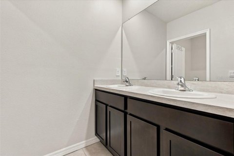 Villa ou maison à louer à Bradenton, Floride: 5 chambres, 248.42 m2 № 2378960 - photo 26
