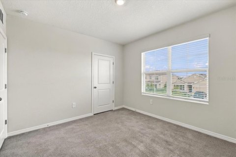 Villa ou maison à louer à Bradenton, Floride: 5 chambres, 248.42 m2 № 2378960 - photo 17